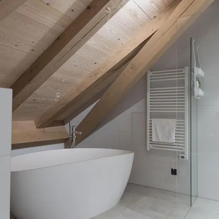Appartement Haus Hof 30 *